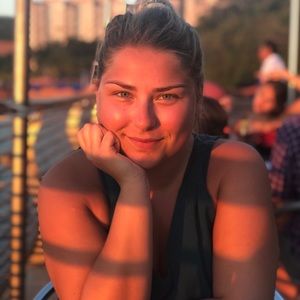 Meet your Posher, Georgia